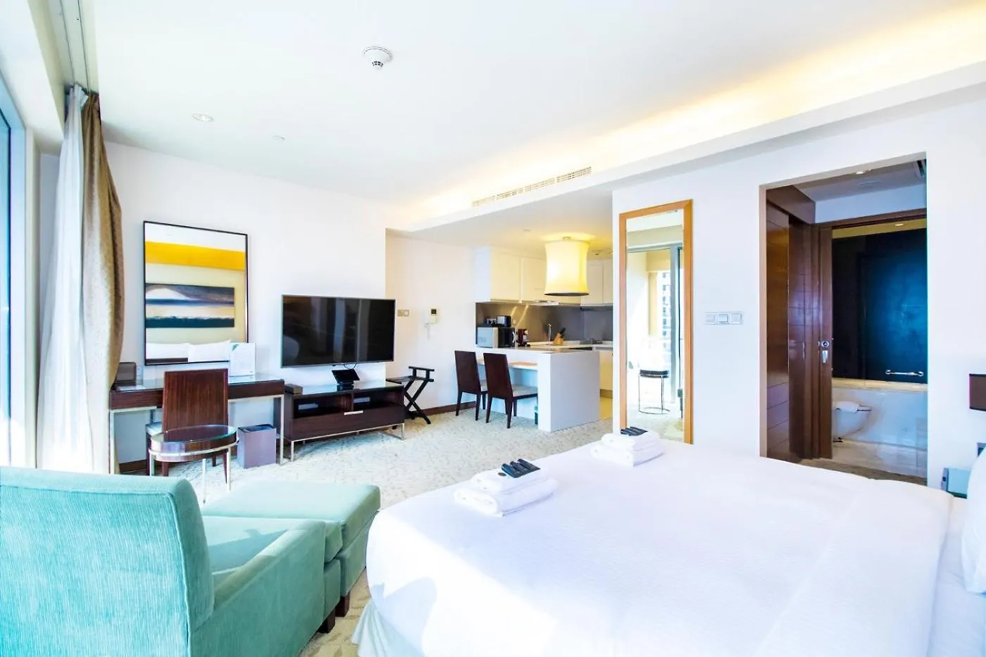 Apartment Emaar Fashion Avenue Studio With Burjkhalifa View 24 Dubai