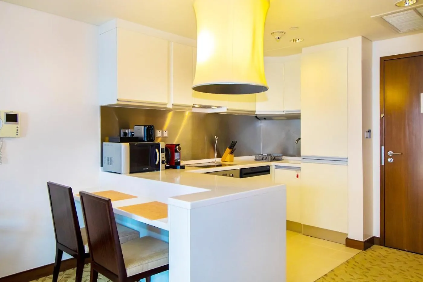 Apartment Emaar Fashion Avenue Studio With Burjkhalifa View 24 Dubai