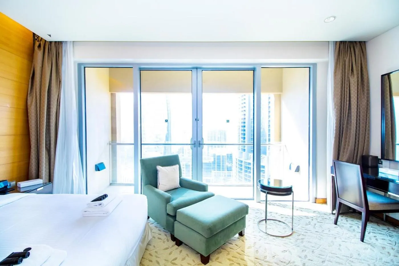 Emaar Fashion Avenue Studio With Burjkhalifa View 24 Dubai