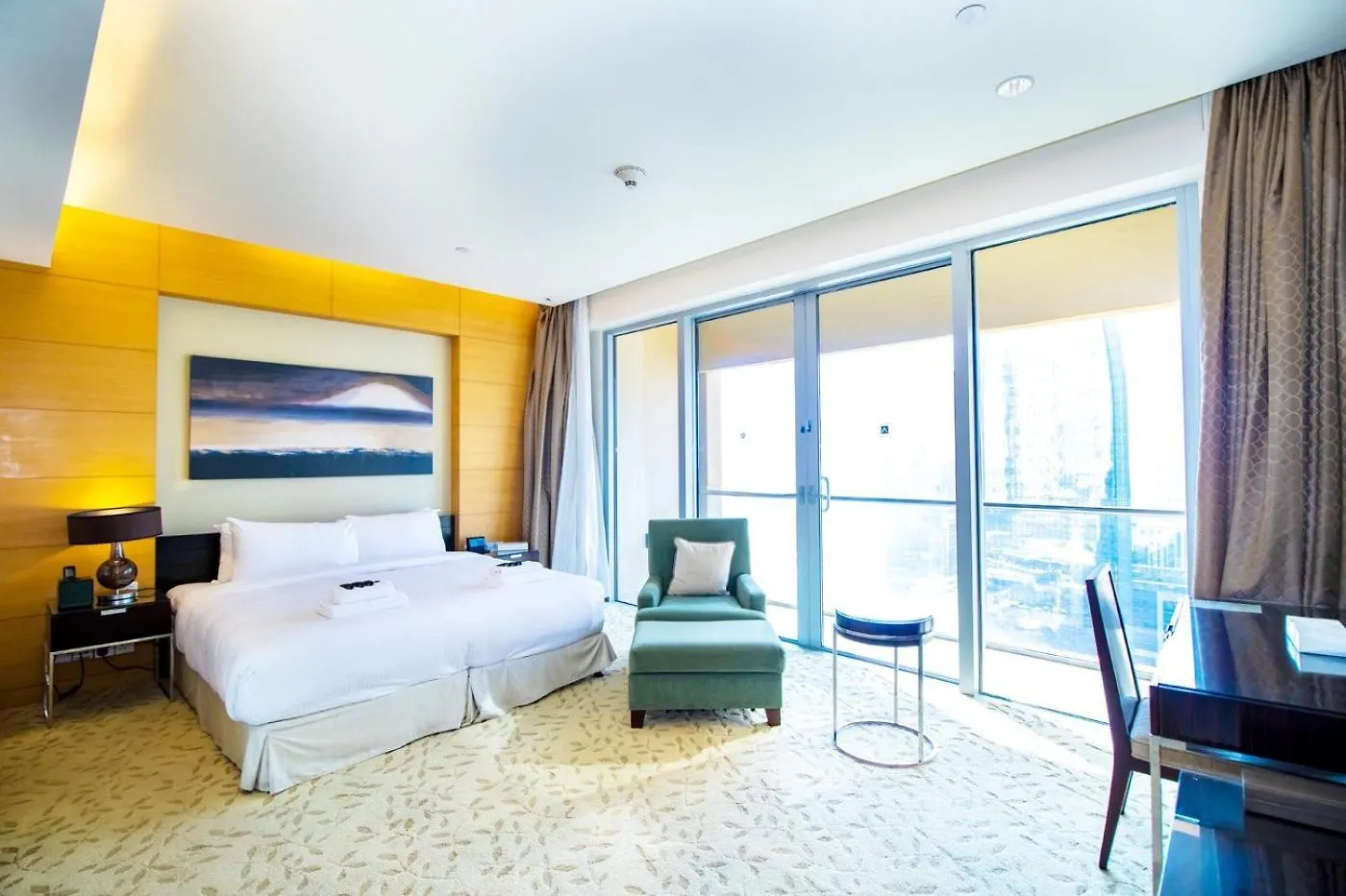 Emaar Fashion Avenue Studio With Burjkhalifa View 24 Dubai United Arab Emirates